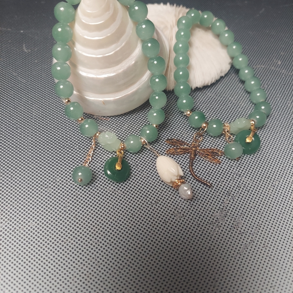 Lucky pikake dragonfly casino gamblers jade pearl Lucky charms bracelets